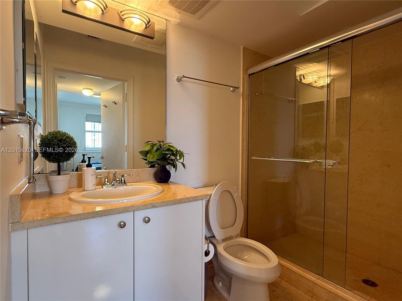 19900 E Country Clb Dr #804 Aventura, FL 33180