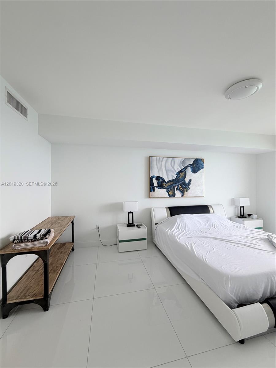 image Beach Club 313