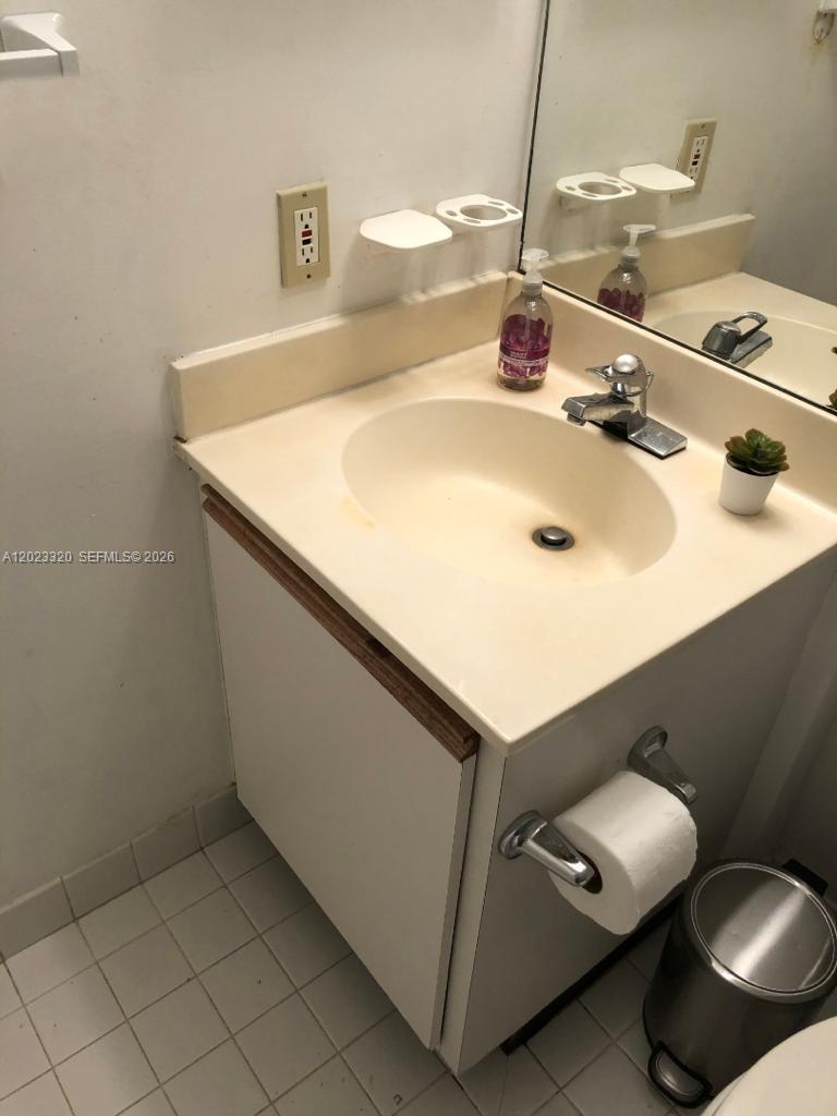 image Brickell Key Two9