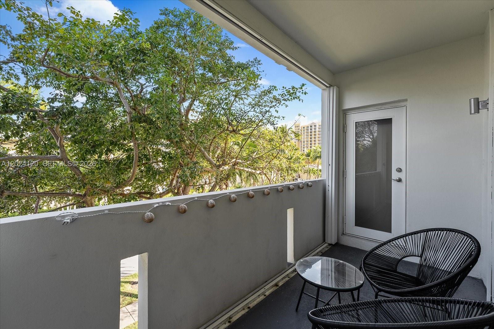 300 Galen Dr #306 Key Biscayne, FL 33149
