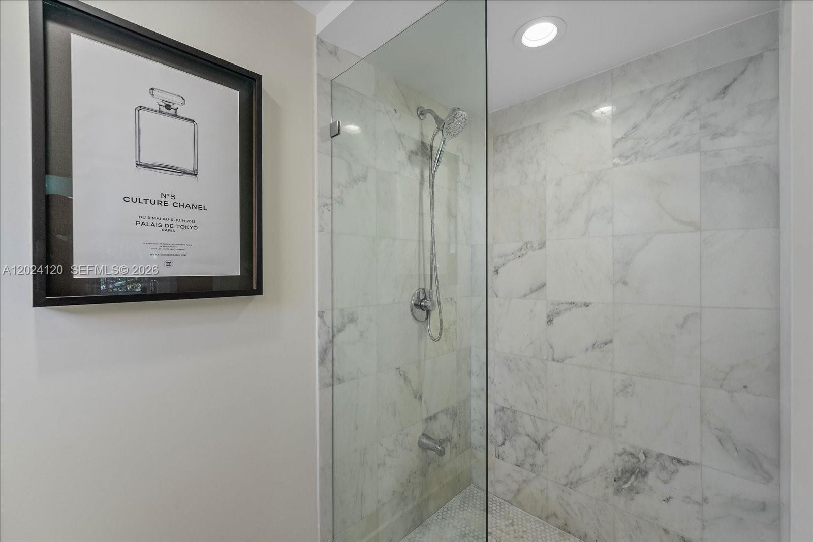 300 Galen Dr #306 Key Biscayne, FL 33149