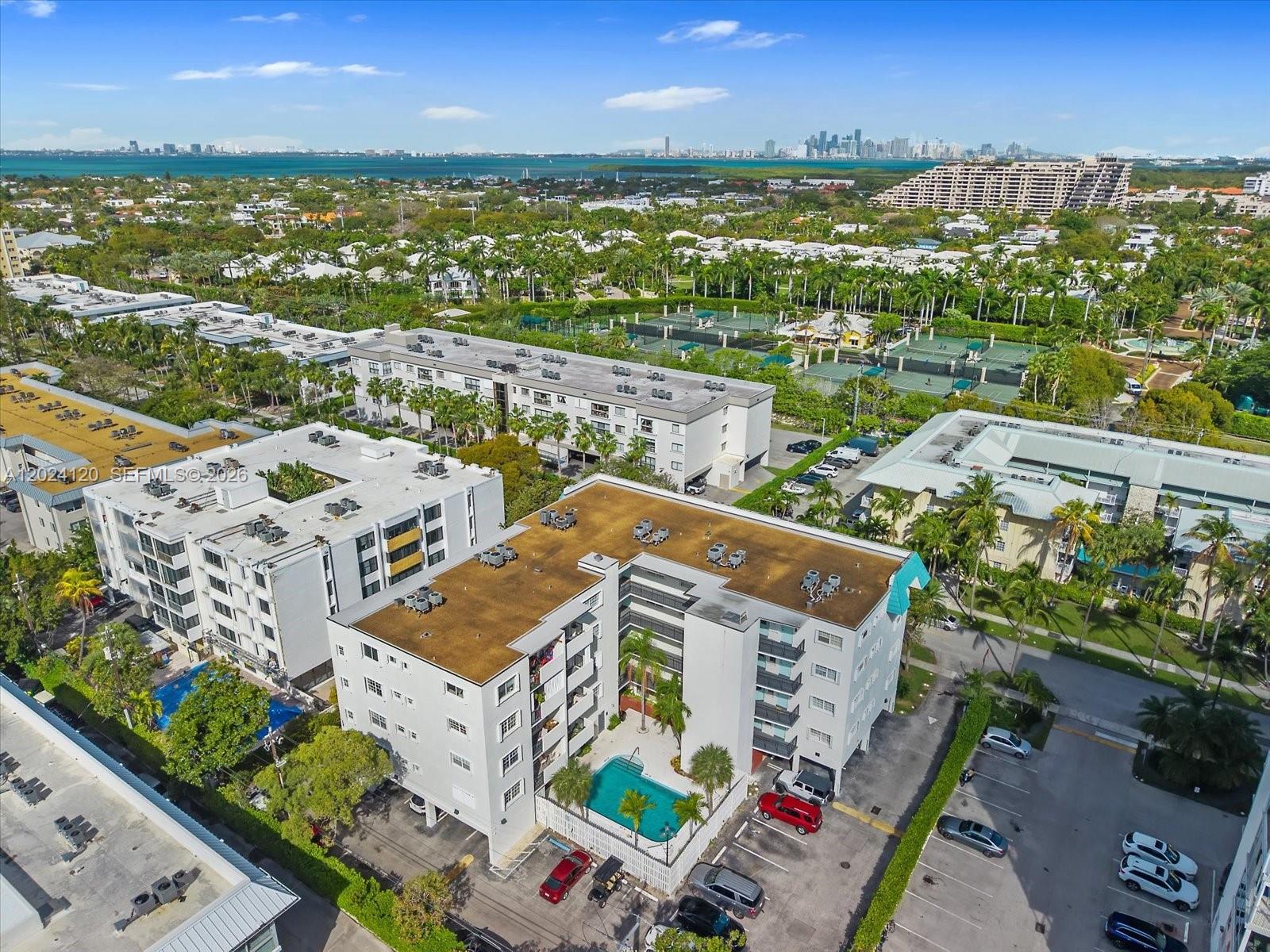 300 Galen Dr #306 Key Biscayne, FL 33149