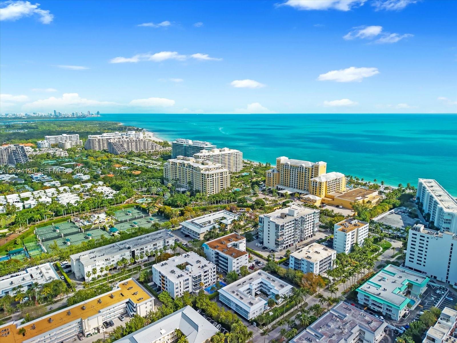 300 Galen Dr #306 Key Biscayne, FL 33149