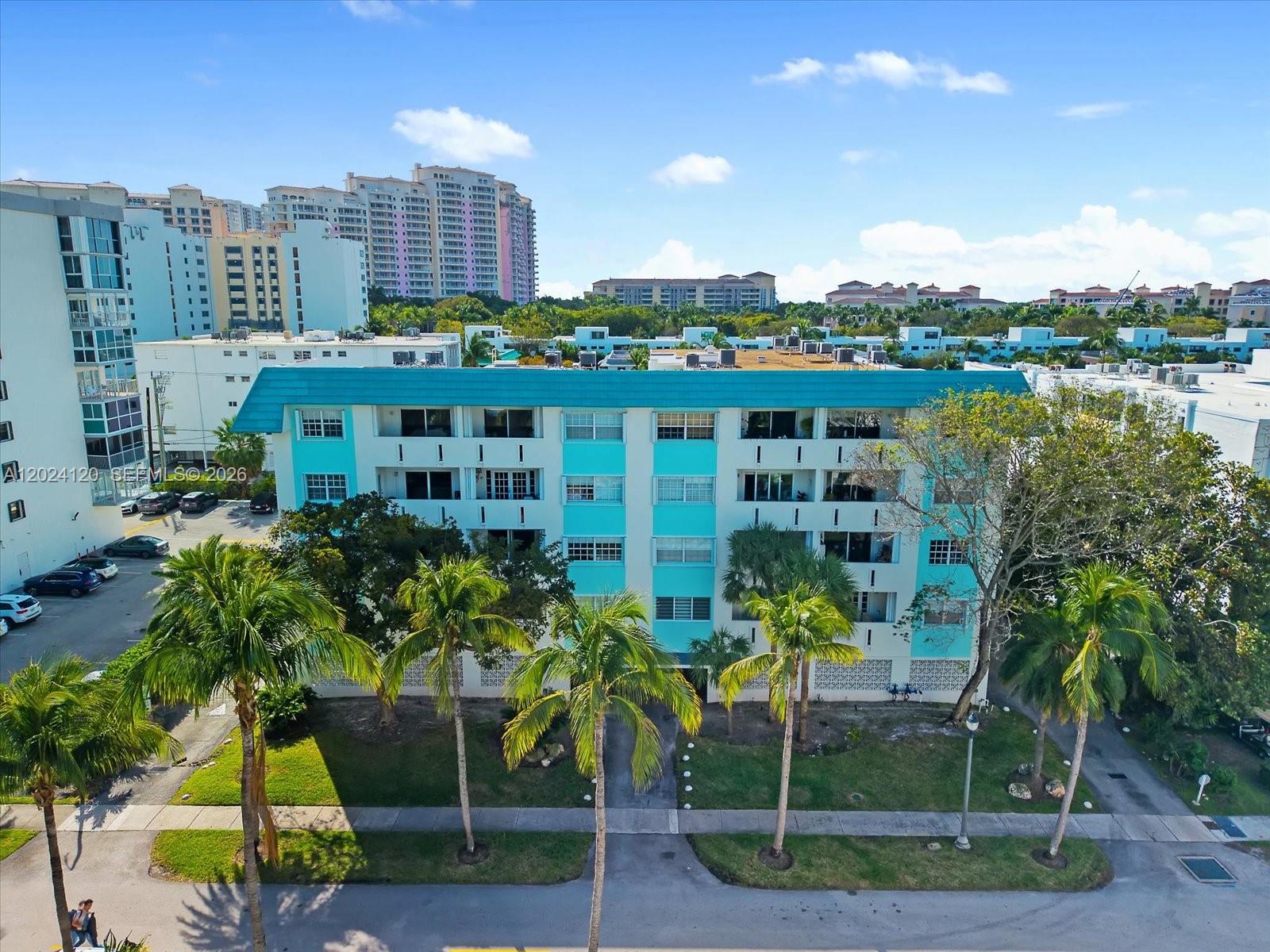 300 Galen Dr #306 Key Biscayne, FL 33149