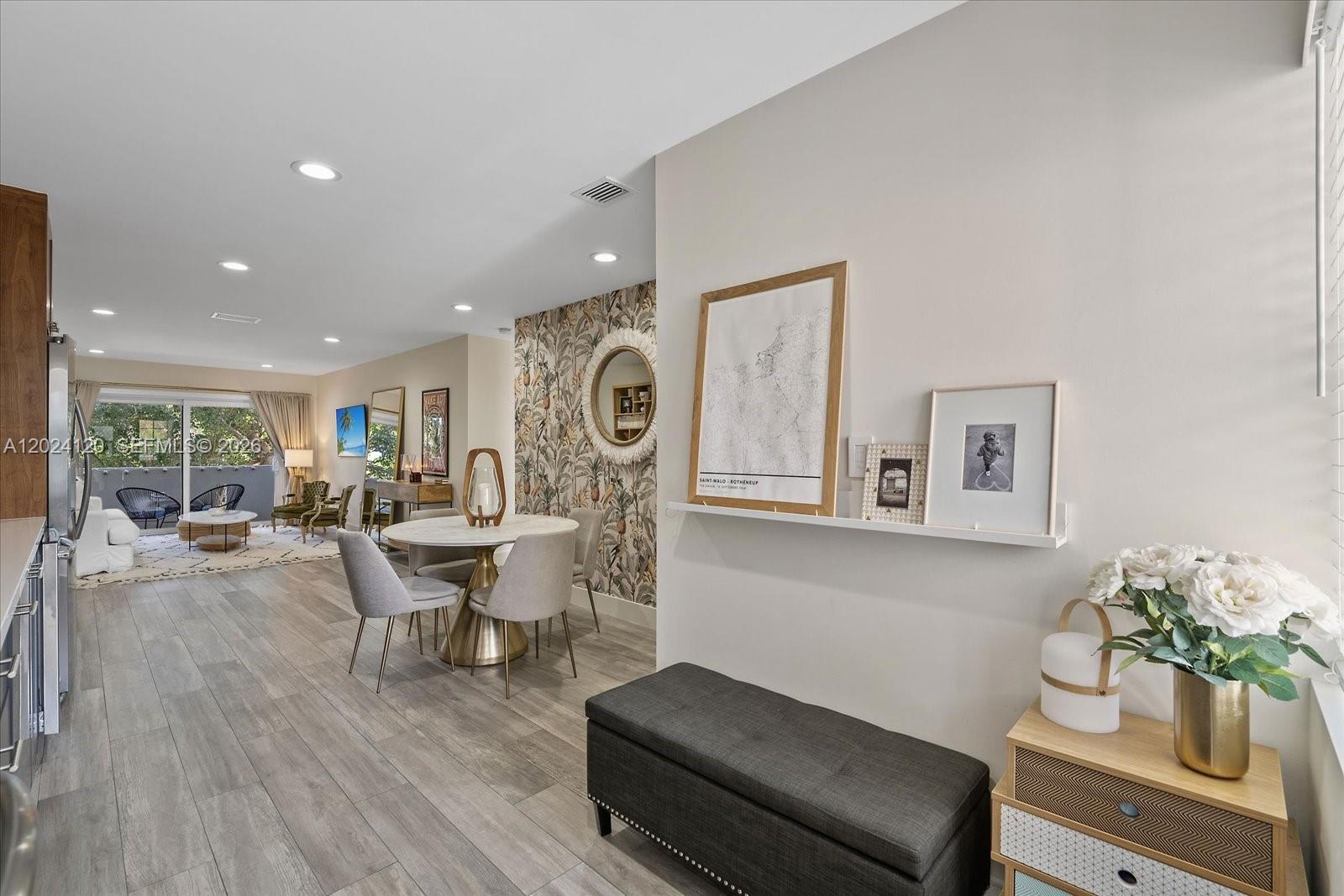 300 Galen Dr #306 Key Biscayne, FL 33149