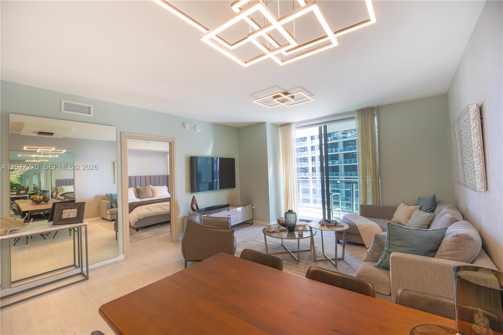 1000 Brickell Plz #3705 Miami, FL 33131