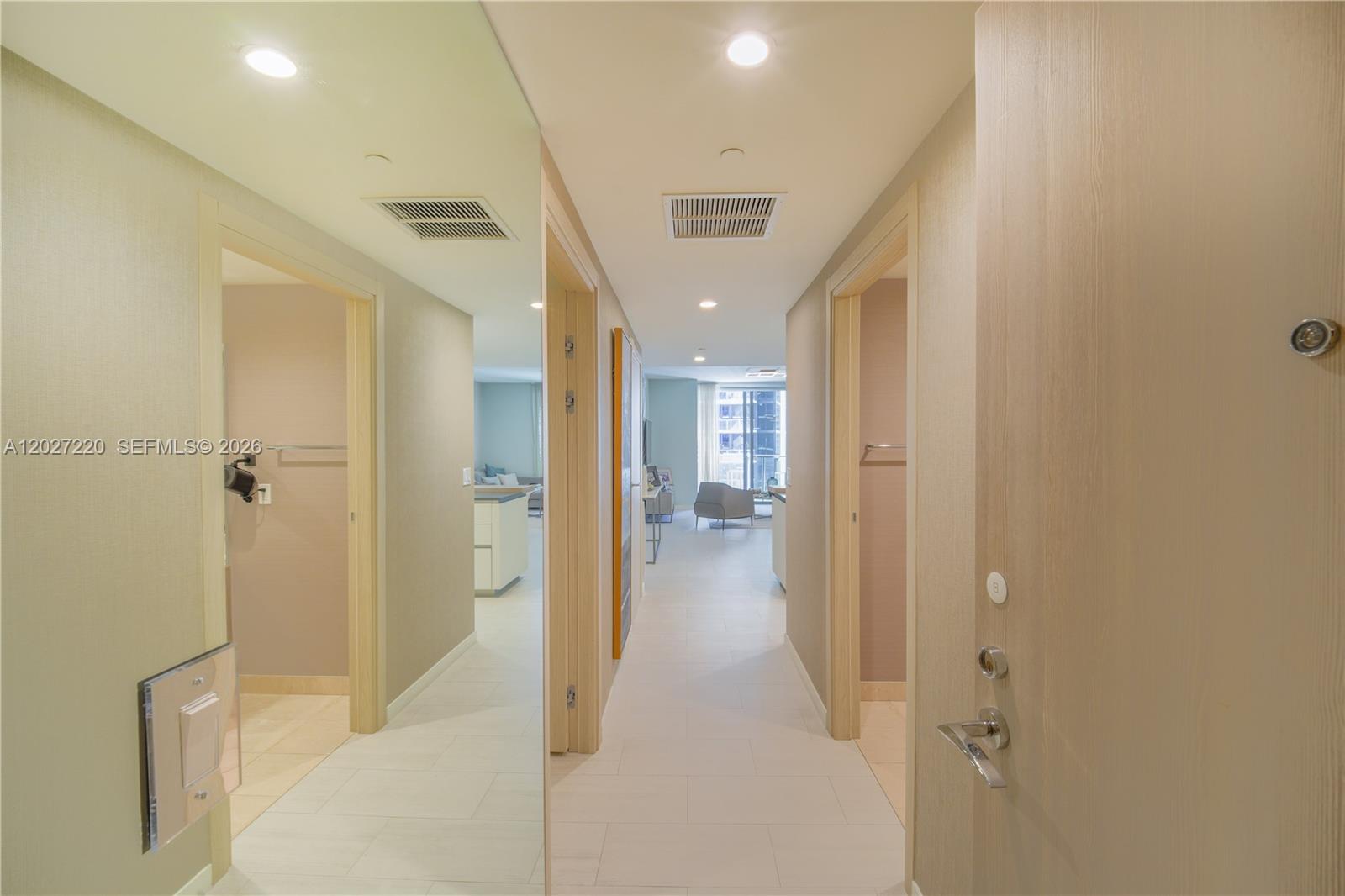 1000 Brickell Plz #3705 Miami, FL 33131