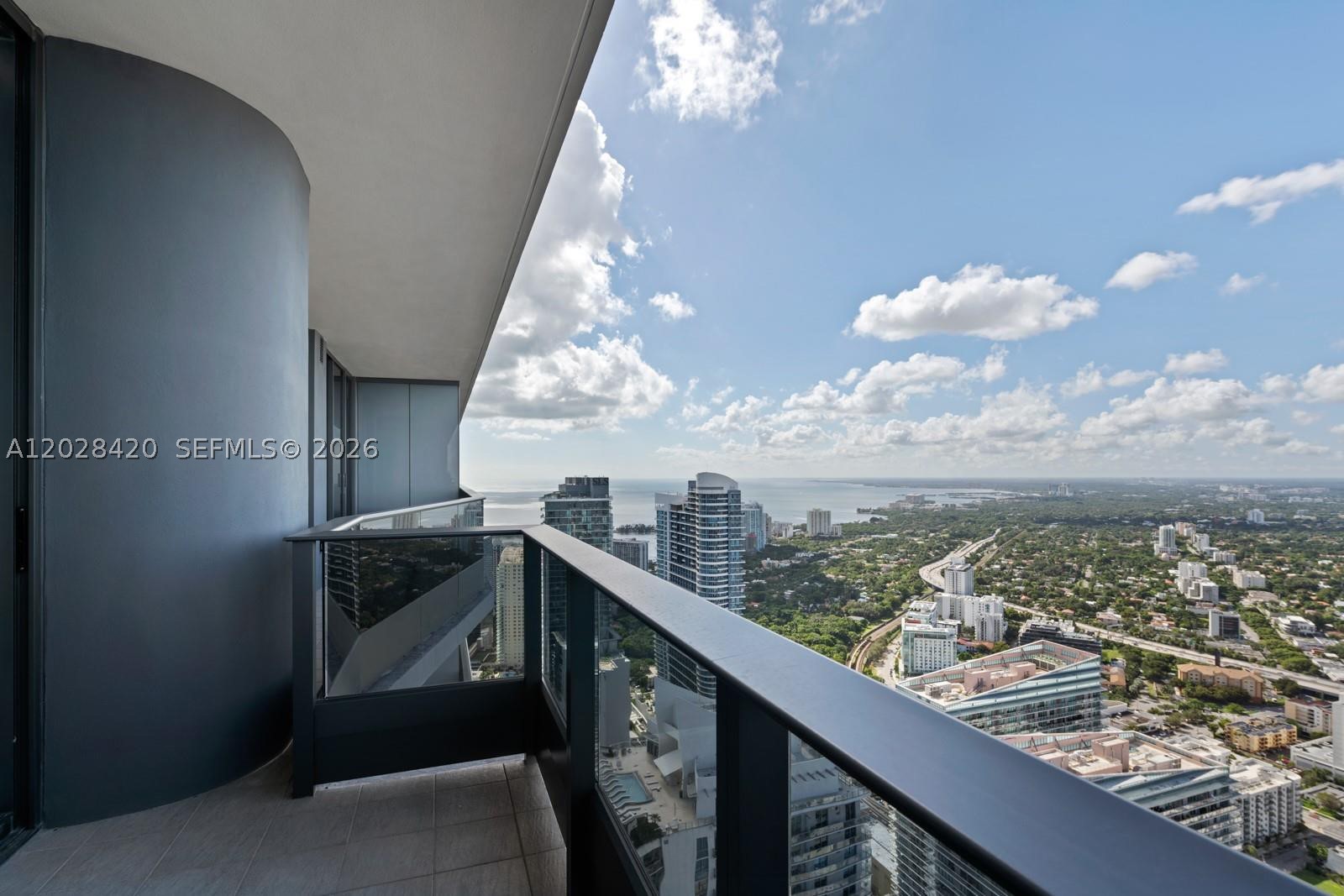 image Brickell Flatiron24
