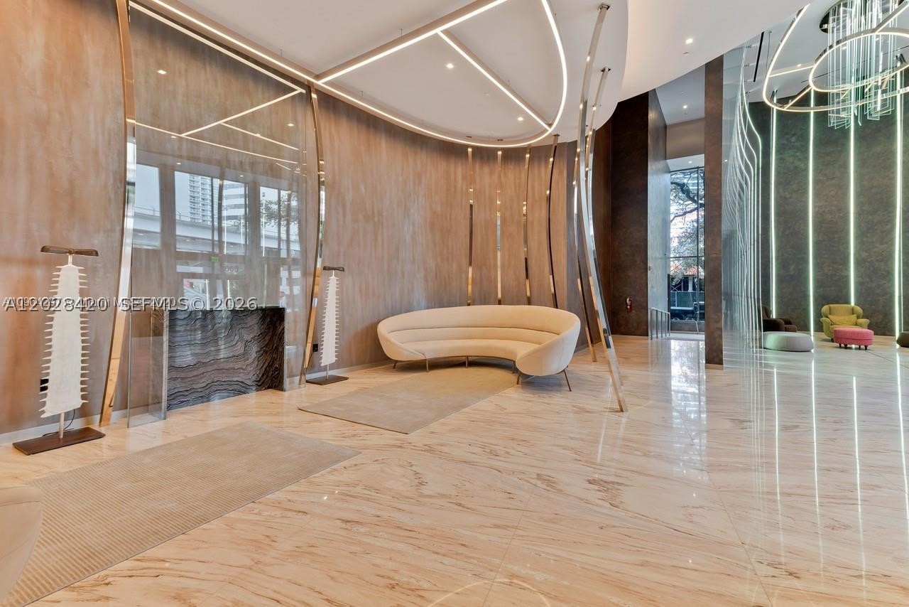 image Brickell Flatiron29