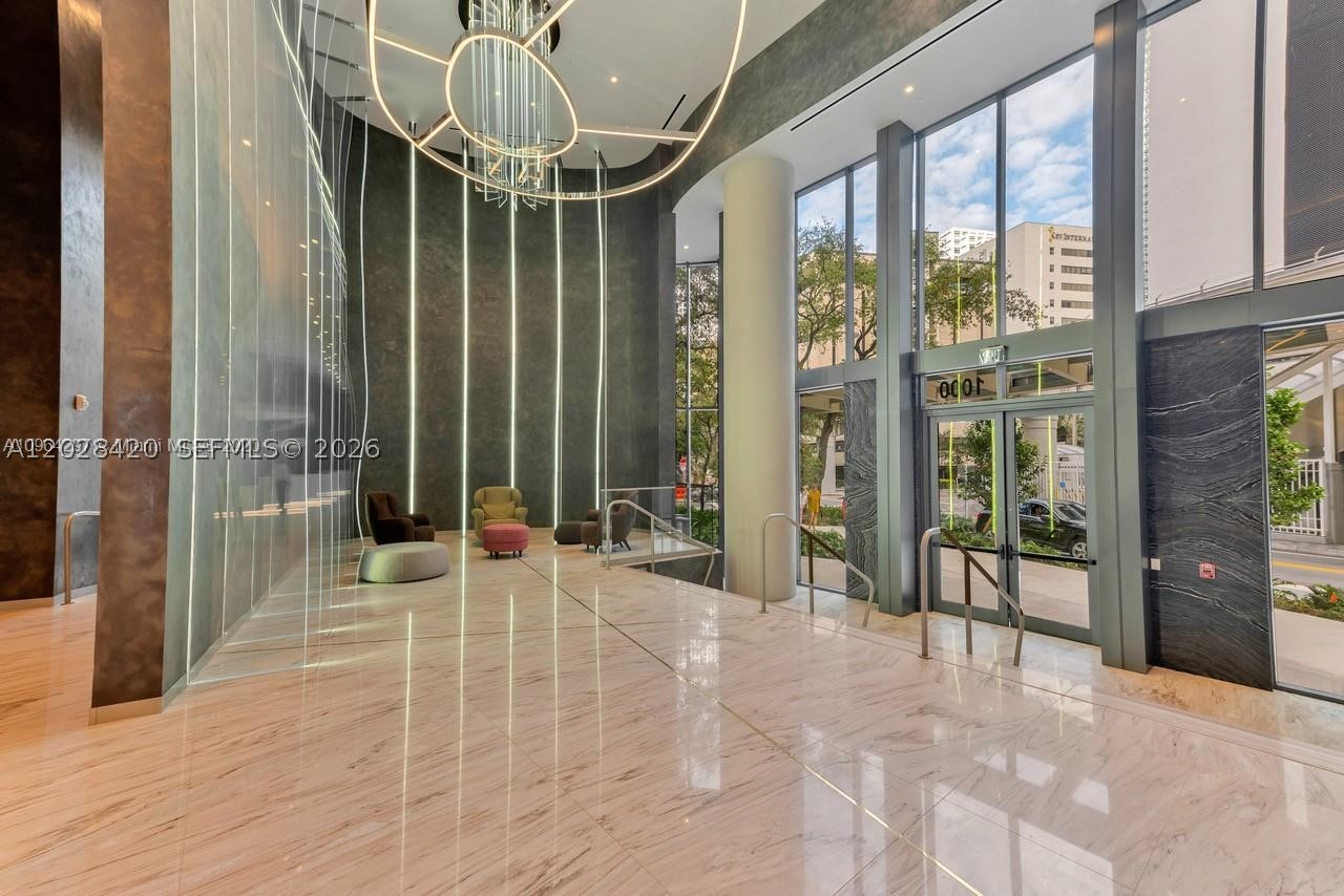 image Brickell Flatiron31