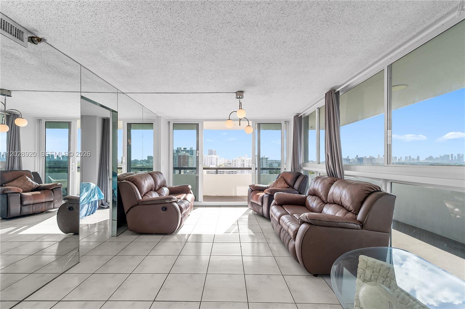 3200 Collins Ave #12-8 Miami Beach, FL 33140