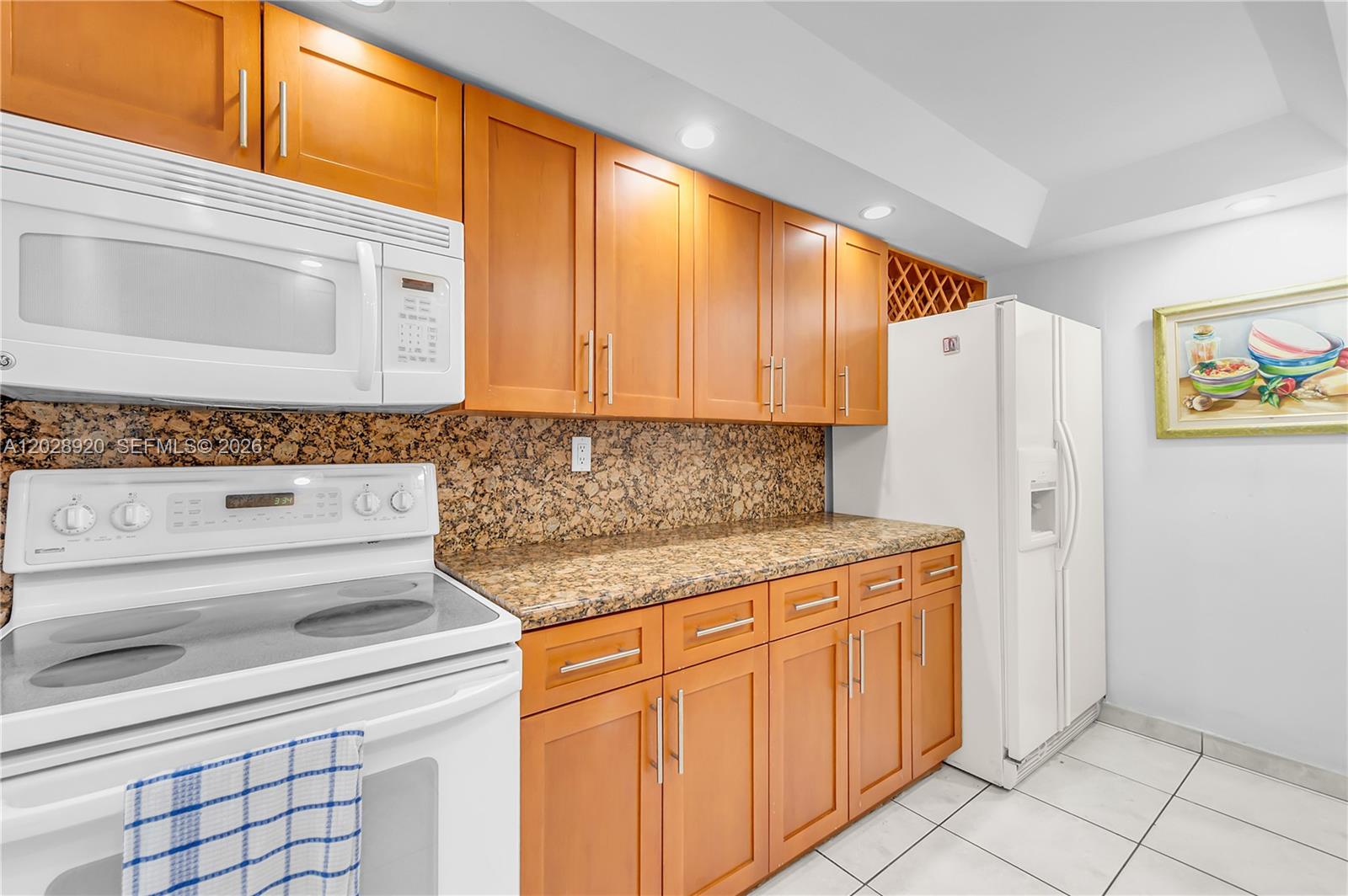 3200 Collins Ave #12-8 Miami Beach, FL 33140