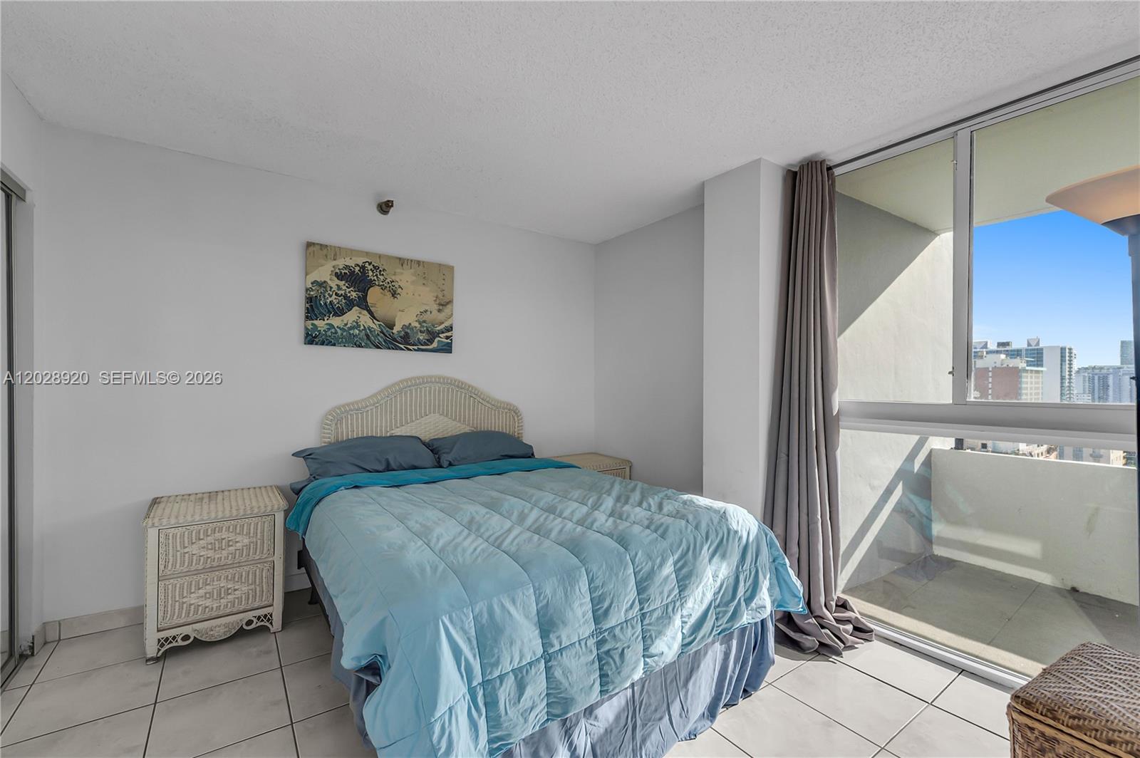 3200 Collins Ave #12-8 Miami Beach, FL 33140