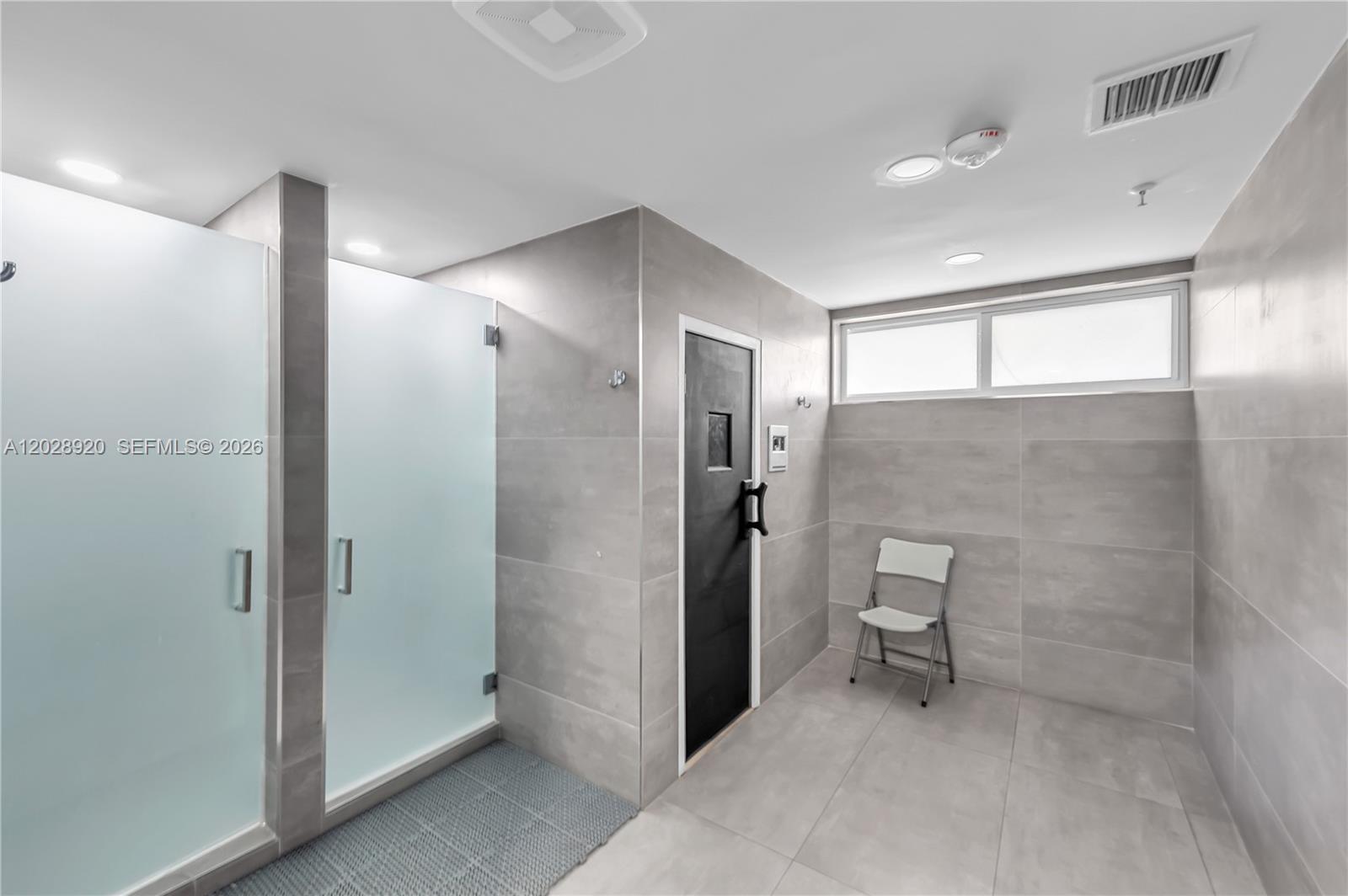 3200 Collins Ave #12-8 Miami Beach, FL 33140