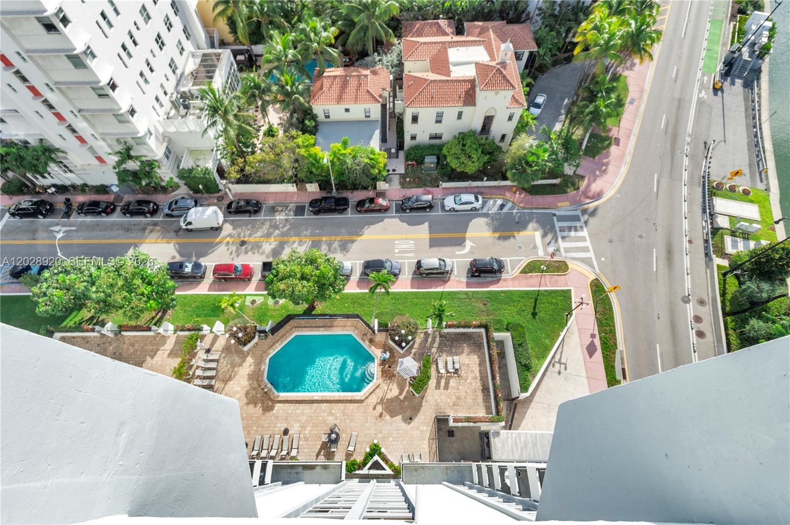 3200 Collins Ave #12-8 Miami Beach, FL 33140