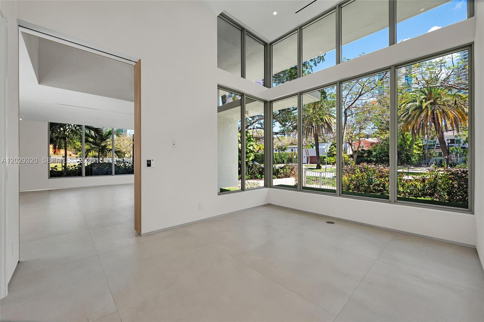 2100 S Miami Ave Miami, FL 33129
