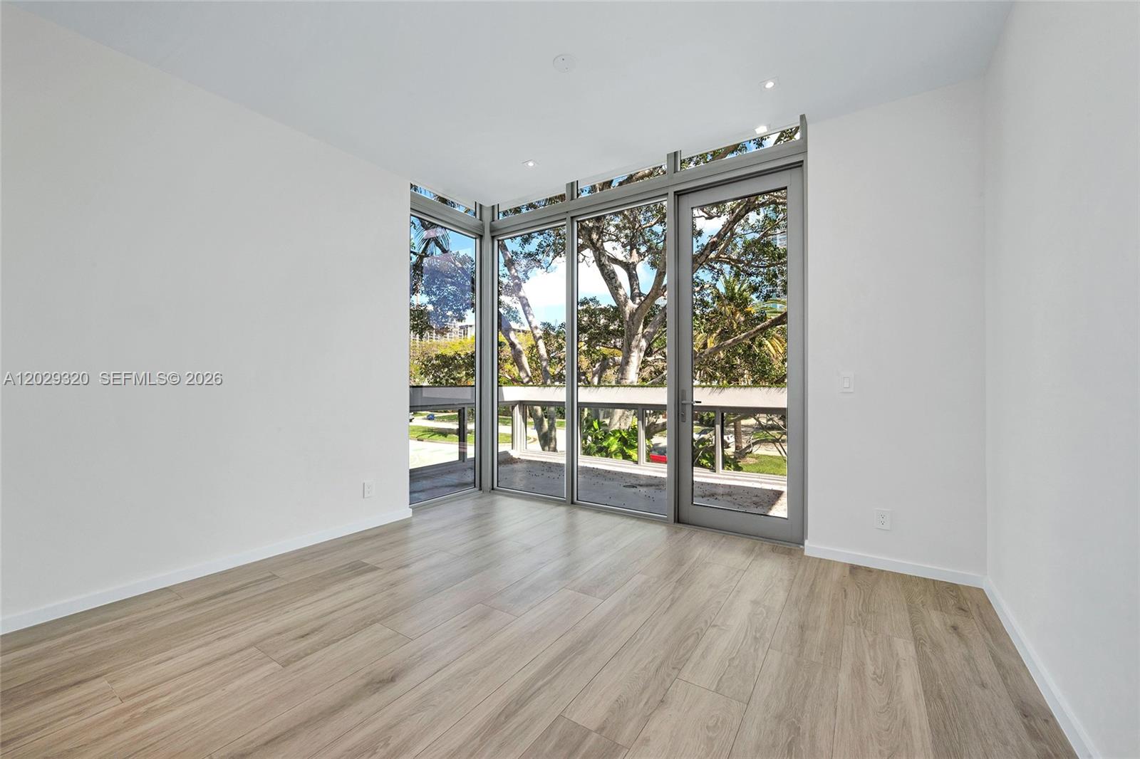 2100 S Miami Ave Miami, FL 33129