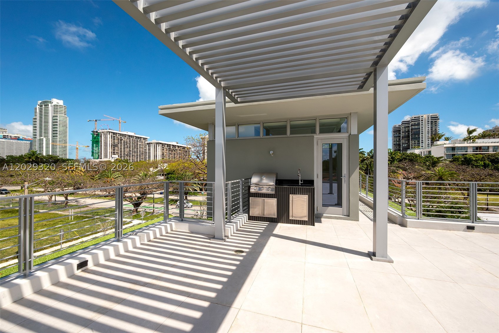 2100 S Miami Ave Miami, FL 33129