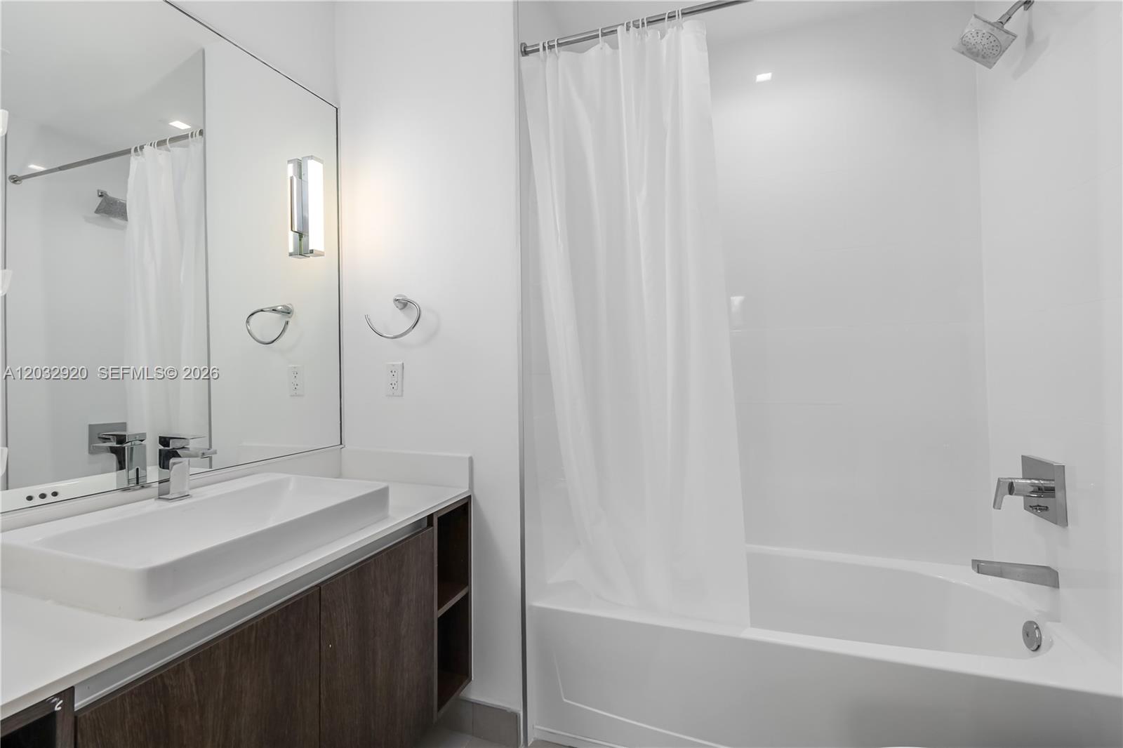 455 NE 39th St #109 Miami, FL 33137