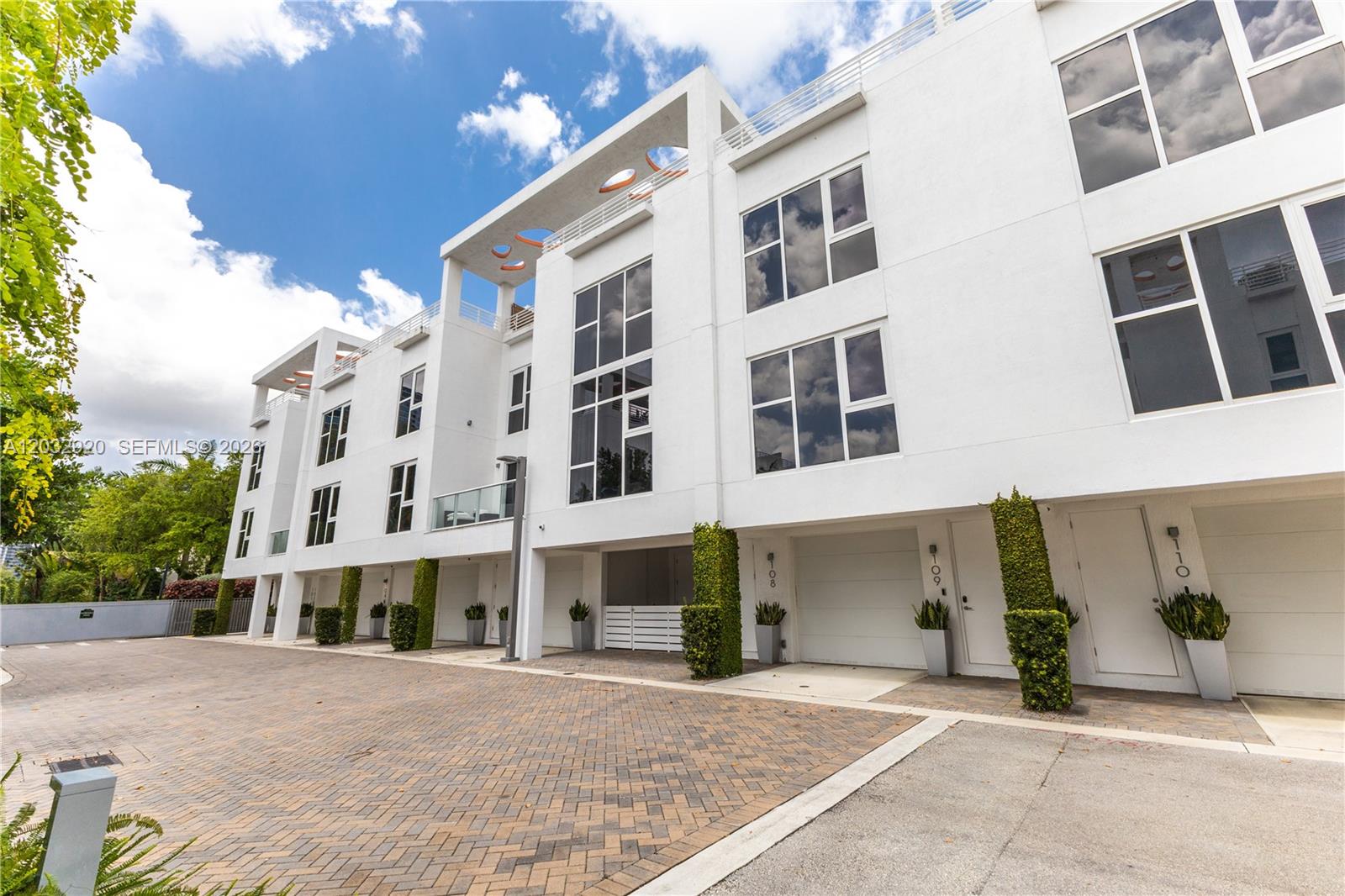 455 NE 39th St #109 Miami, FL 33137