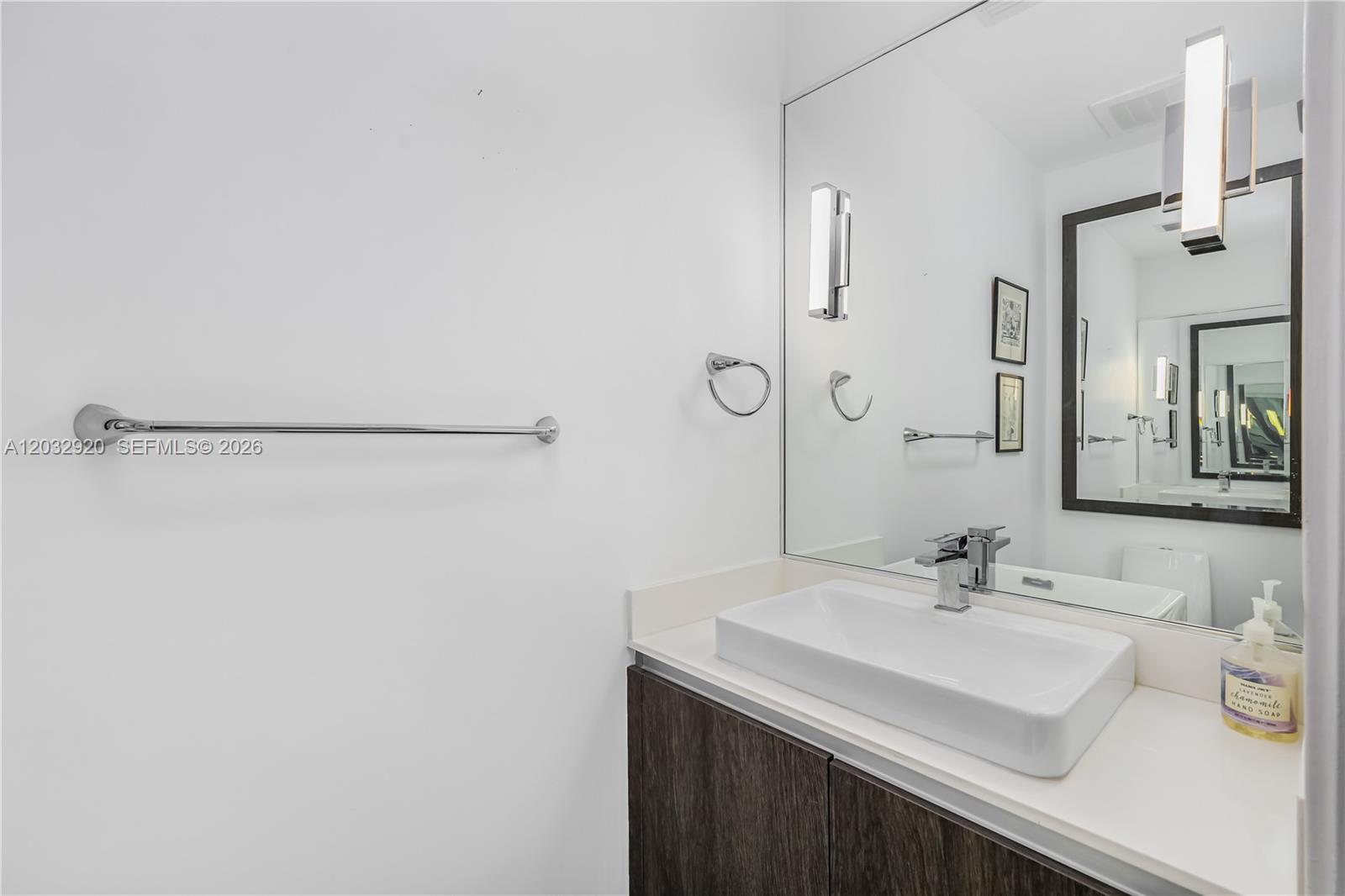 455 NE 39th St #109 Miami, FL 33137