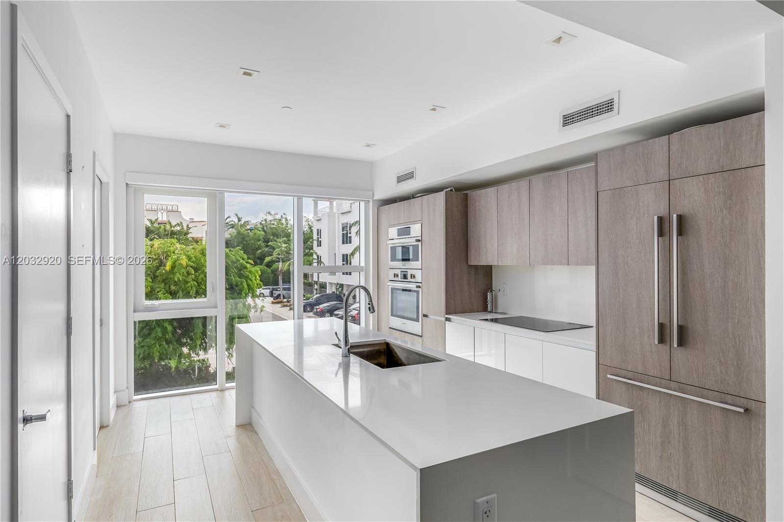 455 NE 39th St #109 Miami, FL 33137