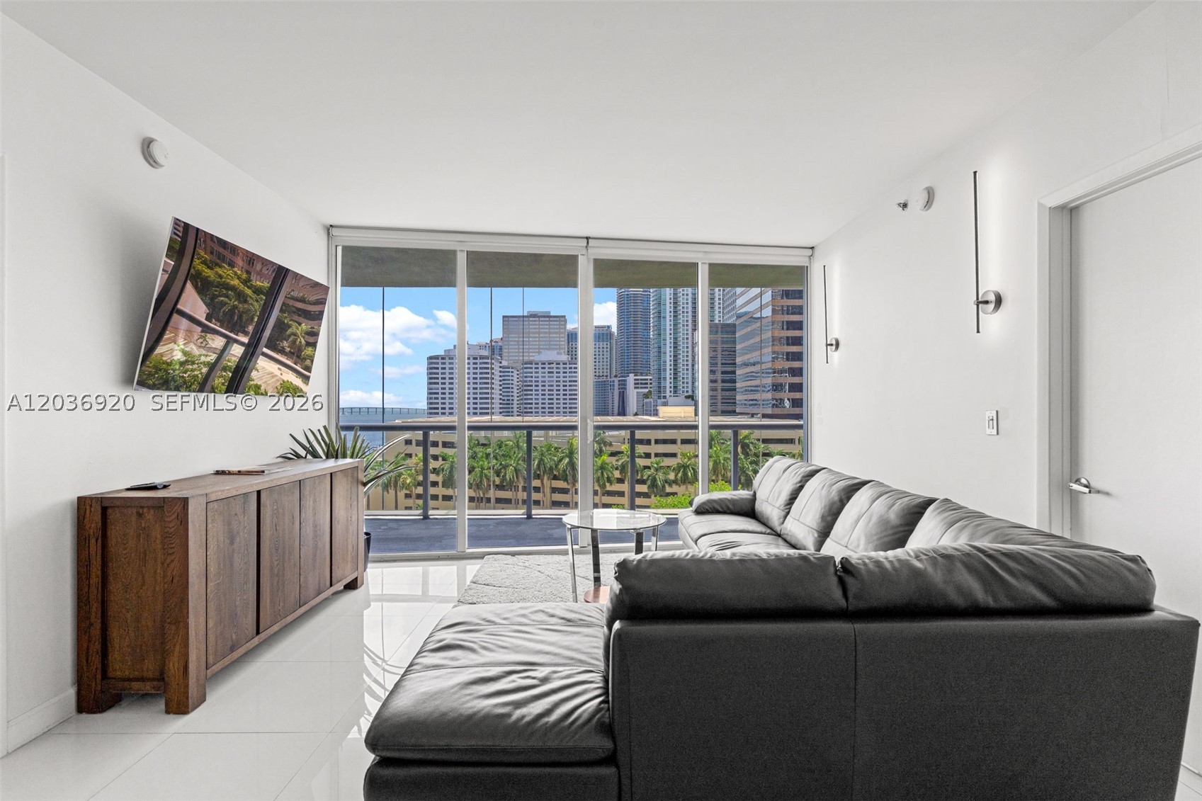 image Icon Brickell II10