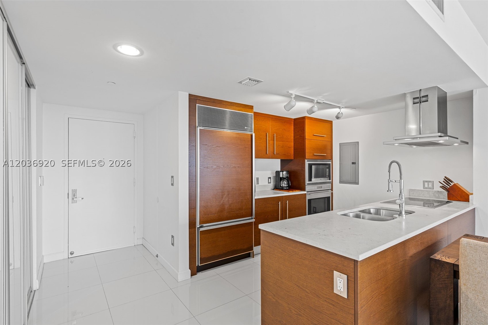 image Icon Brickell II17