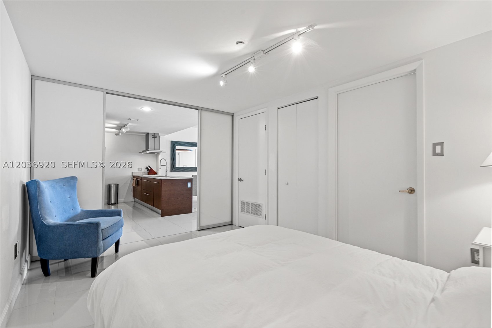 image Icon Brickell II34