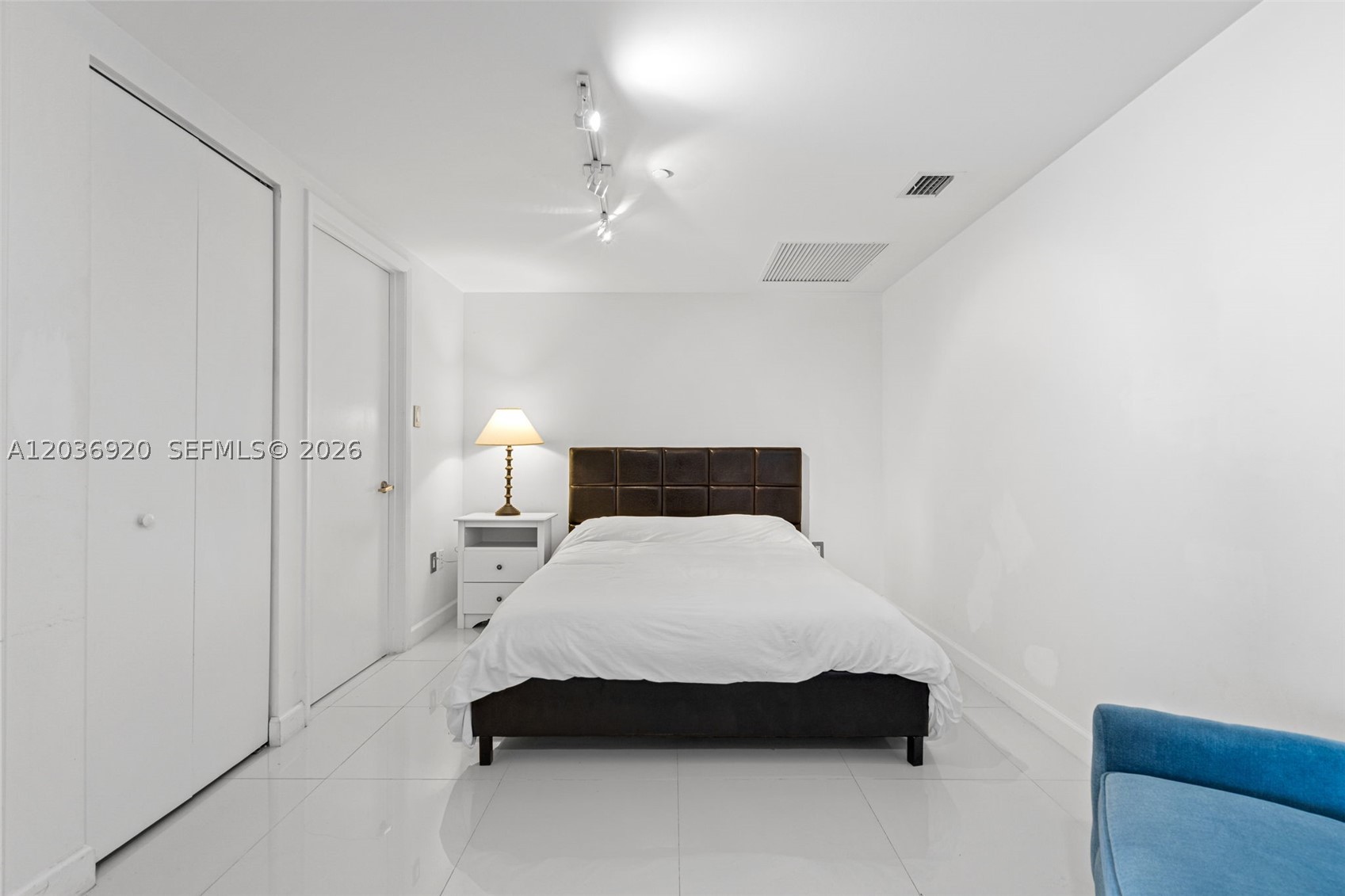 image Icon Brickell II35