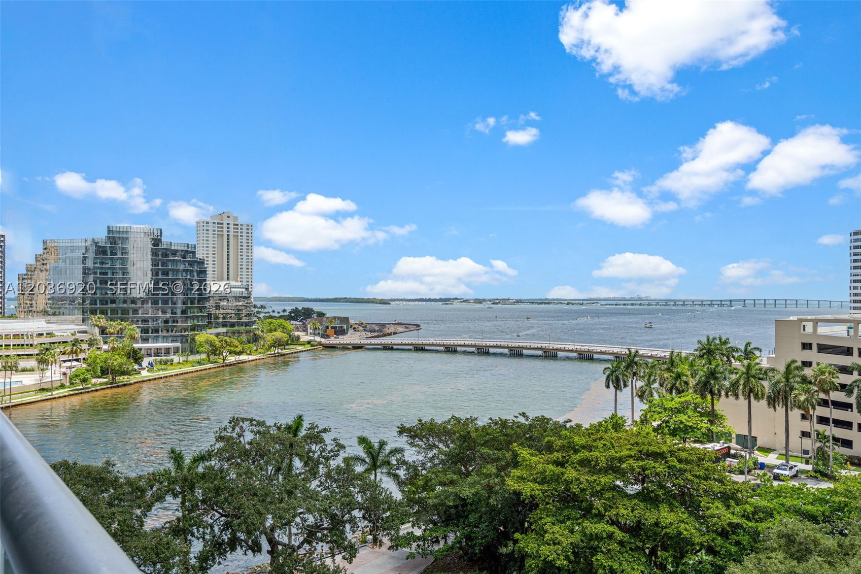 image Icon Brickell II41