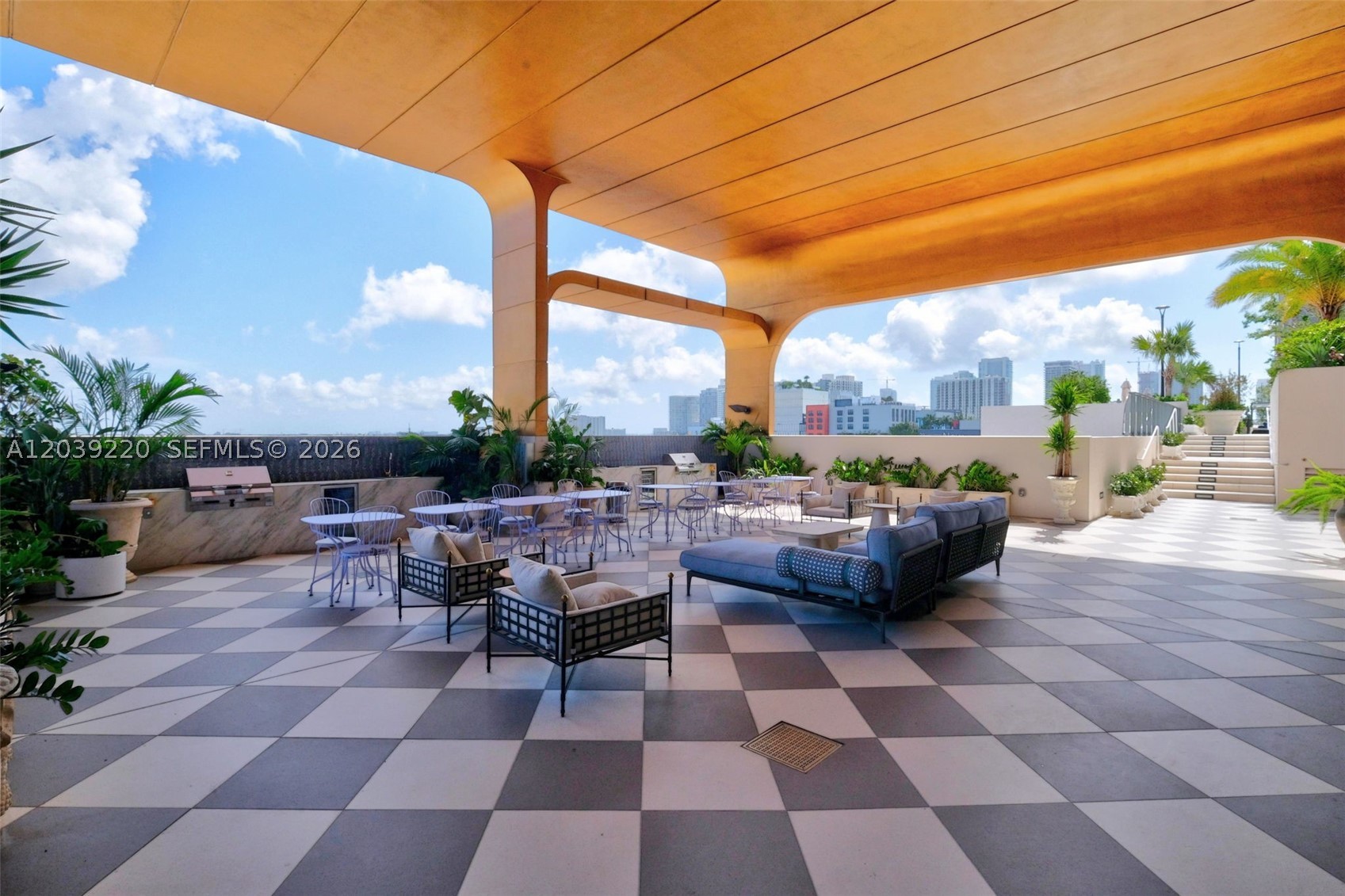 2700 Nw 2nd Ave #528 Miami, FL 33127