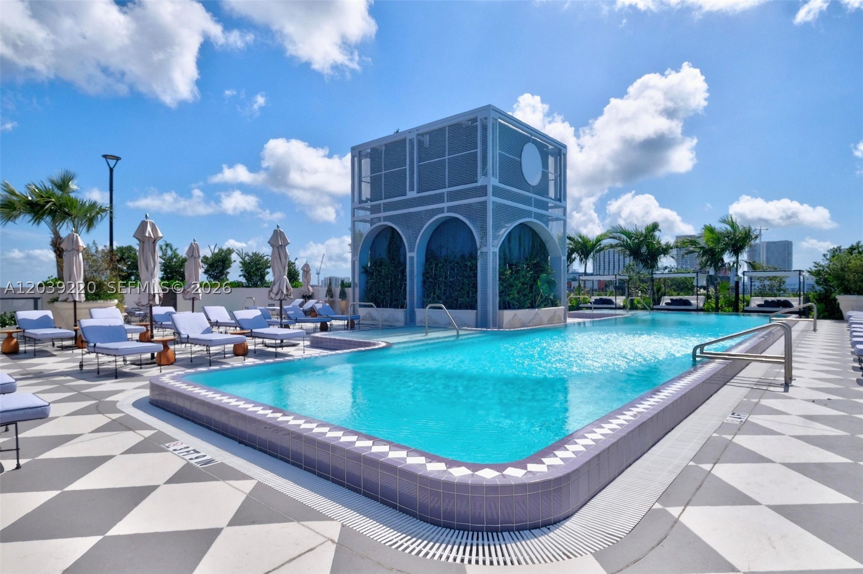 2700 Nw 2nd Ave #528 Miami, FL 33127