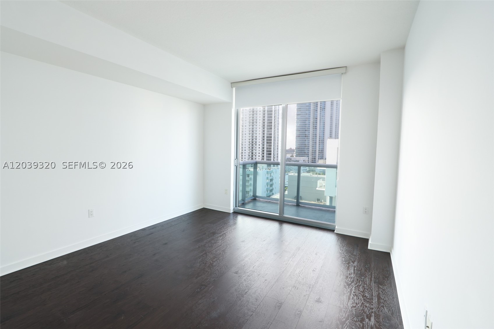 image Gallery Art Condos15