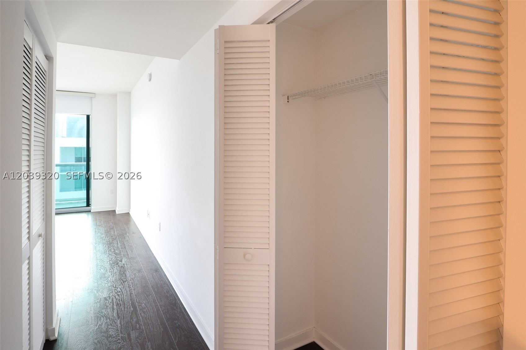 image Gallery Art Condos18