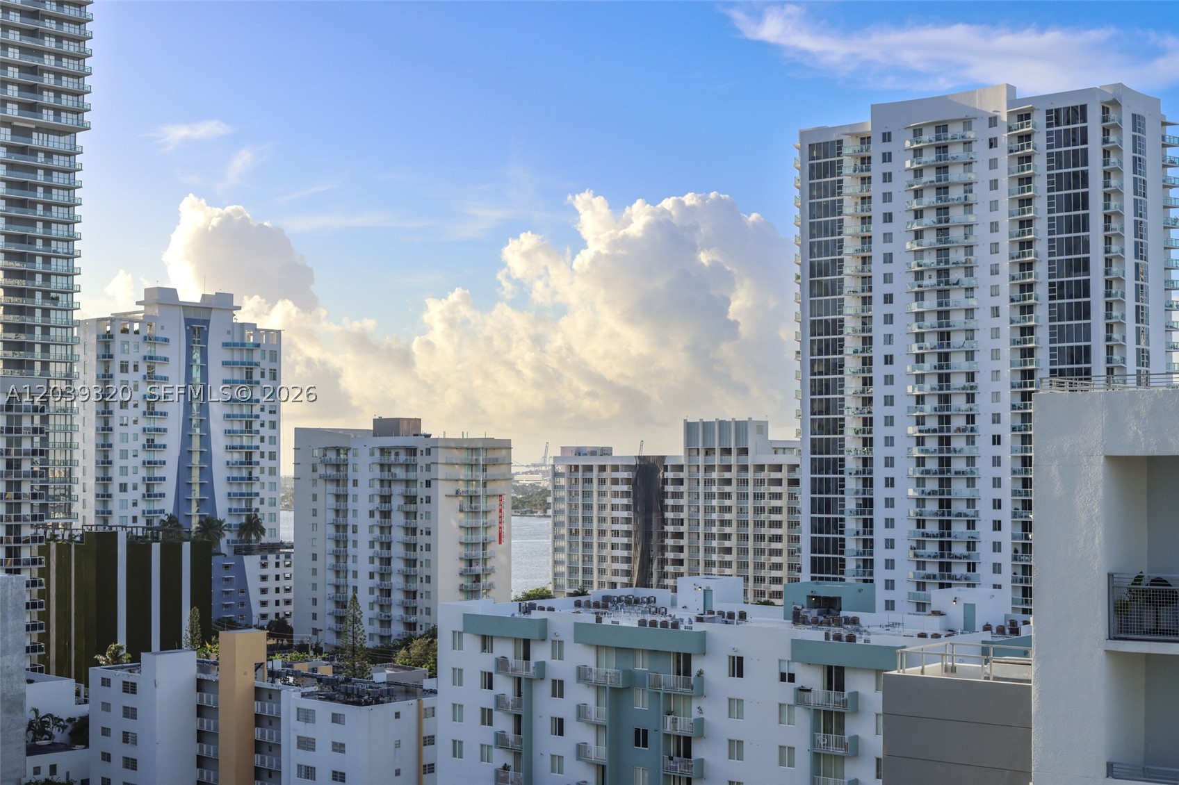 image Gallery Art Condos21