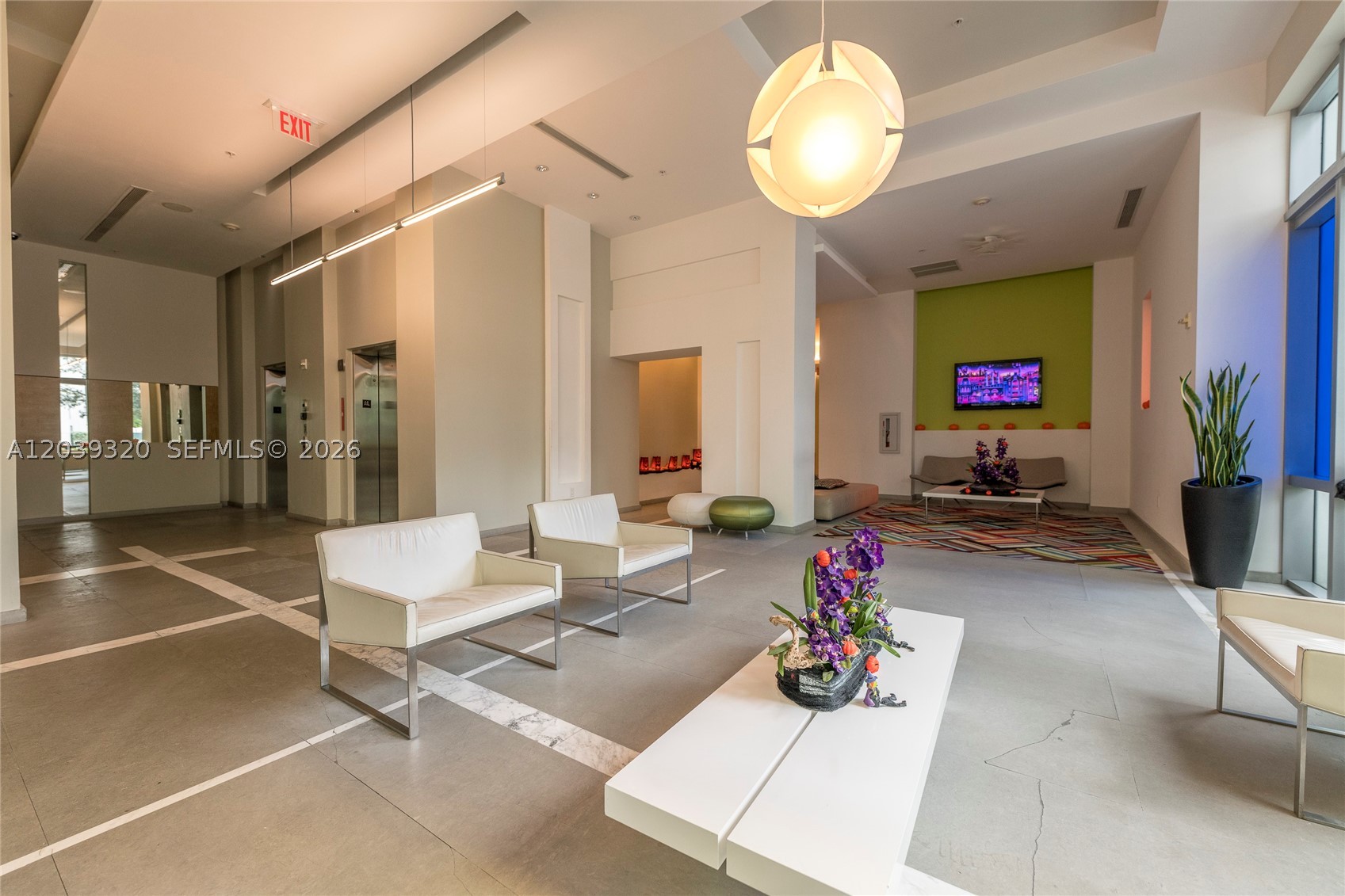 image Gallery Art Condos24