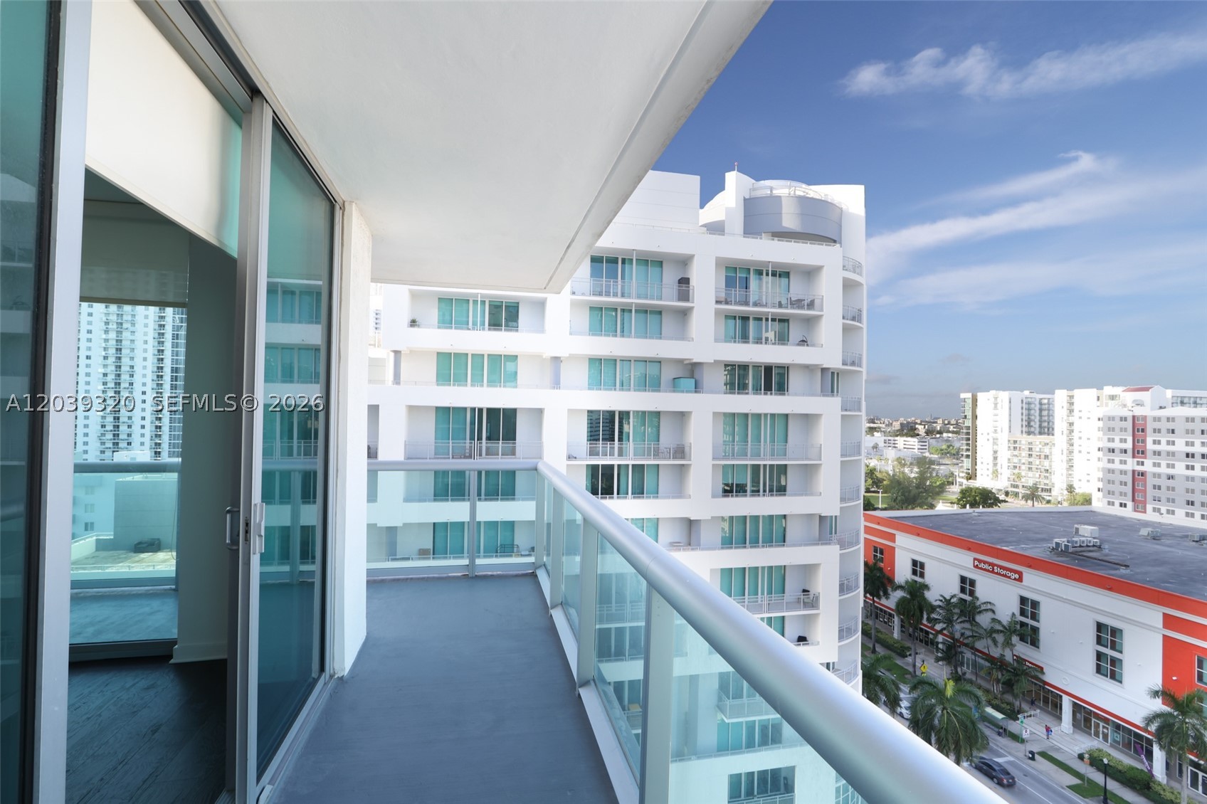 image Gallery Art Condos2