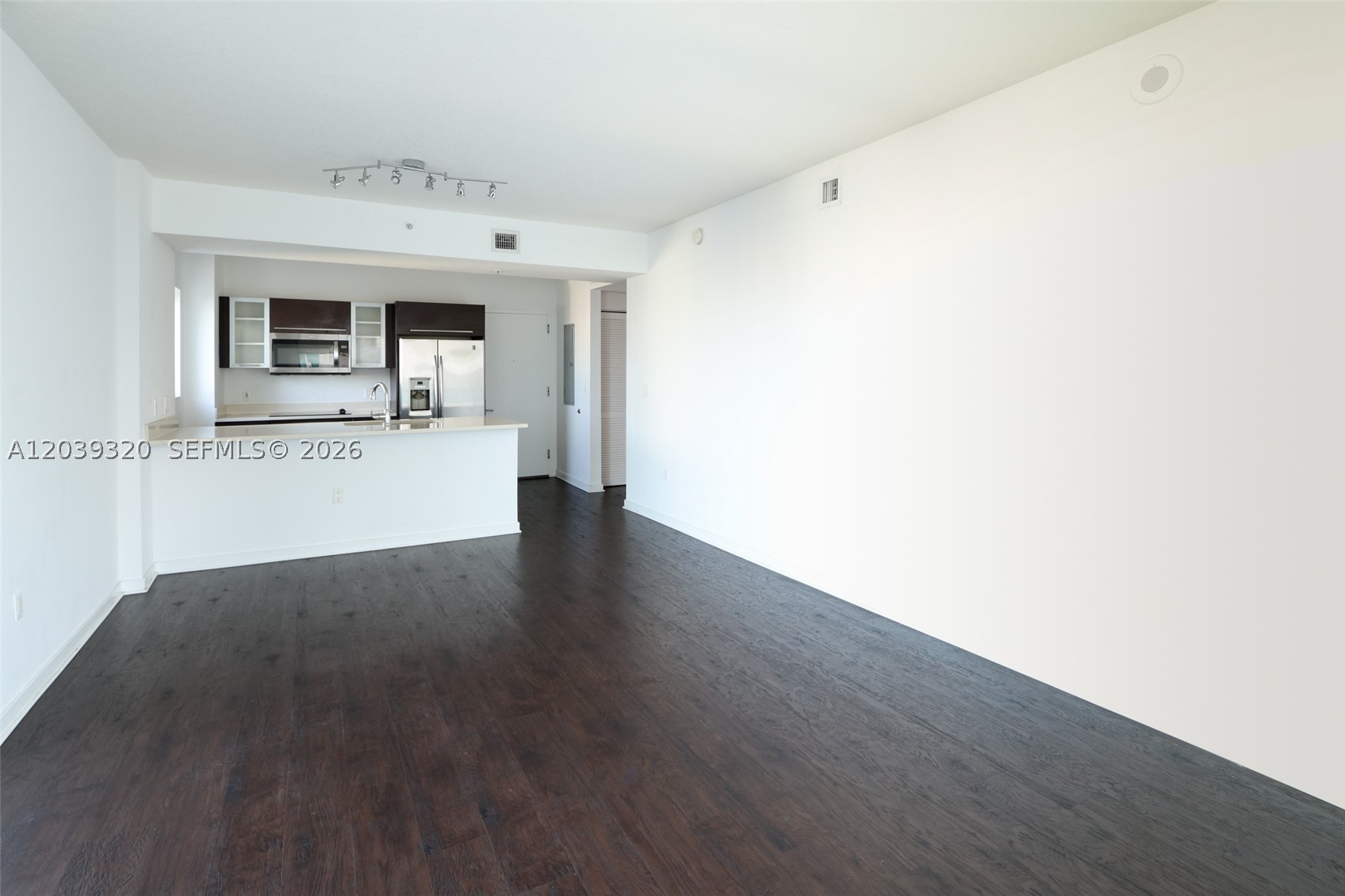 image Gallery Art Condos6