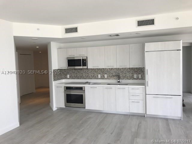 image Brickell Heights West2