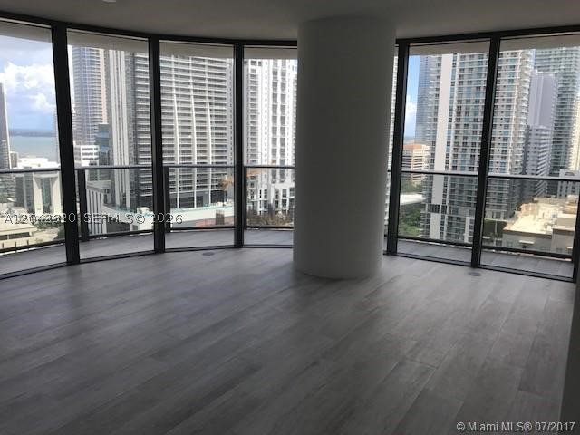 image Brickell Heights West4