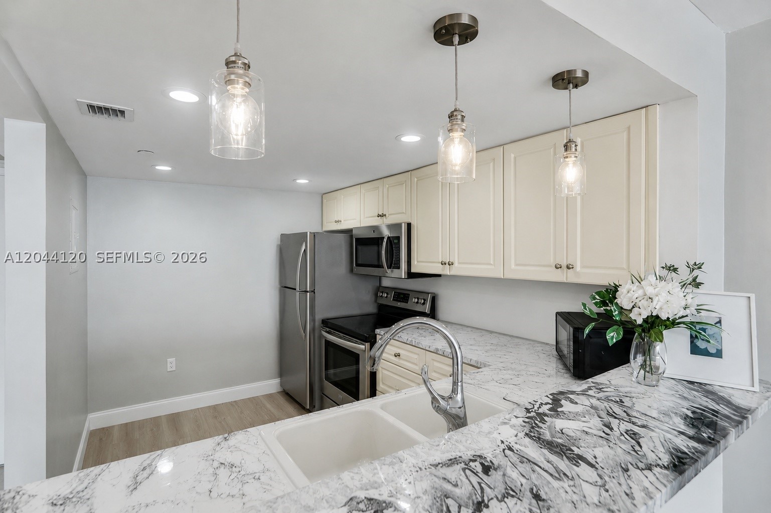 555 NE 15th St #20I Miami, FL 33132