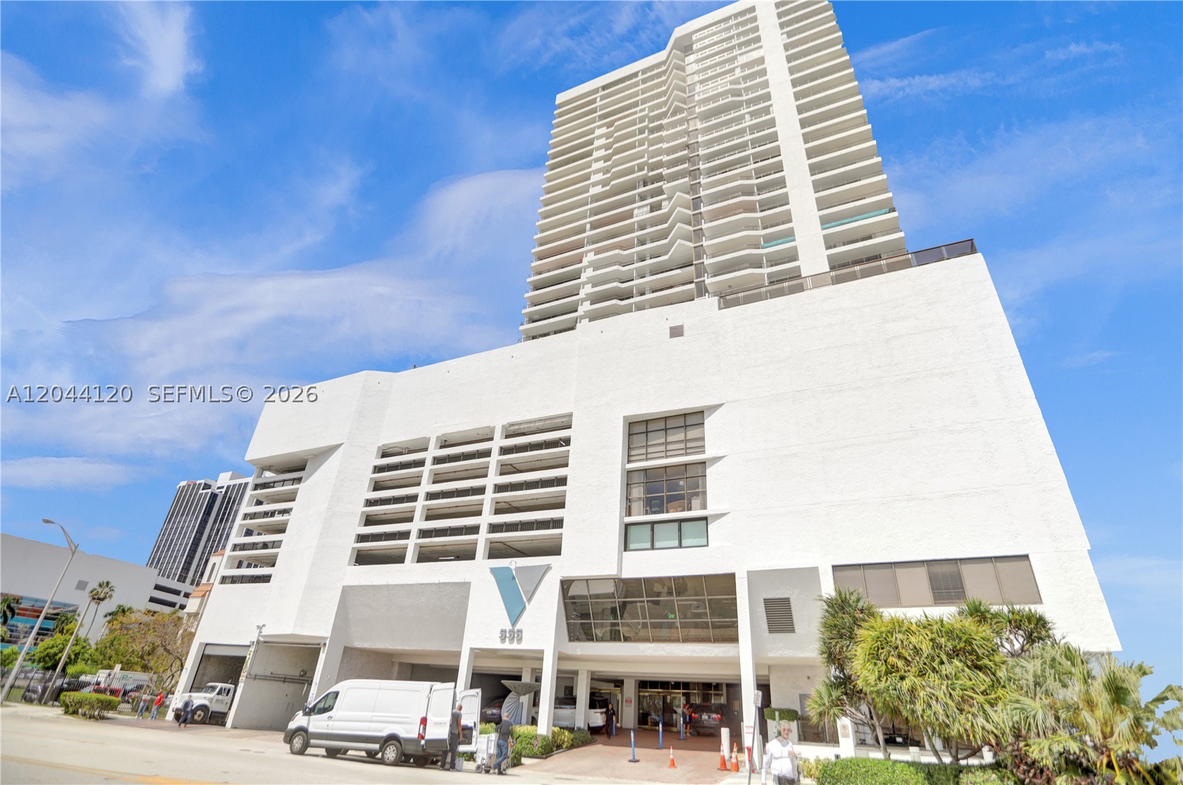 555 NE 15th St #20I Miami, FL 33132
