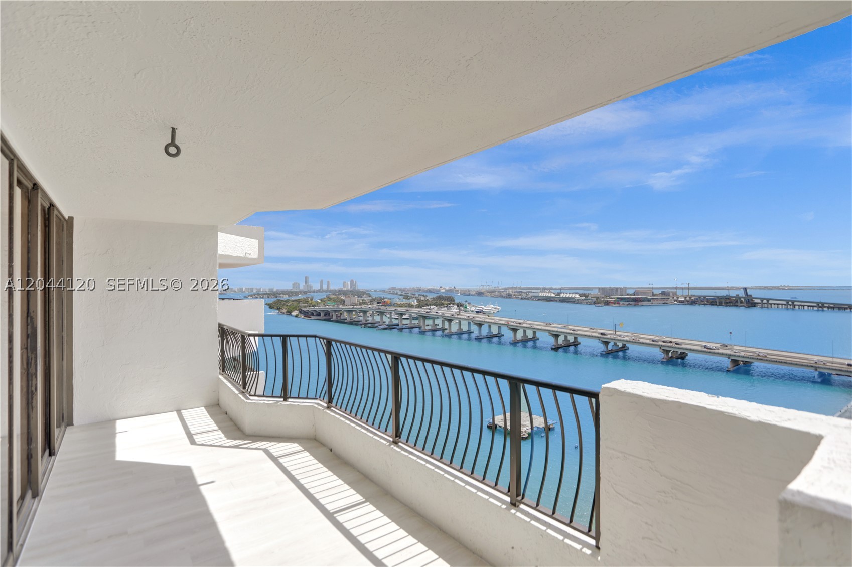 555 NE 15th St #20I Miami, FL 33132
