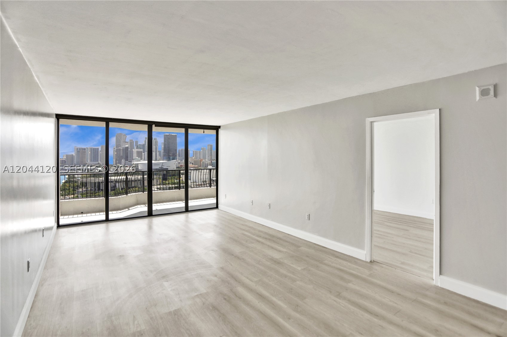 555 NE 15th St #20I Miami, FL 33132