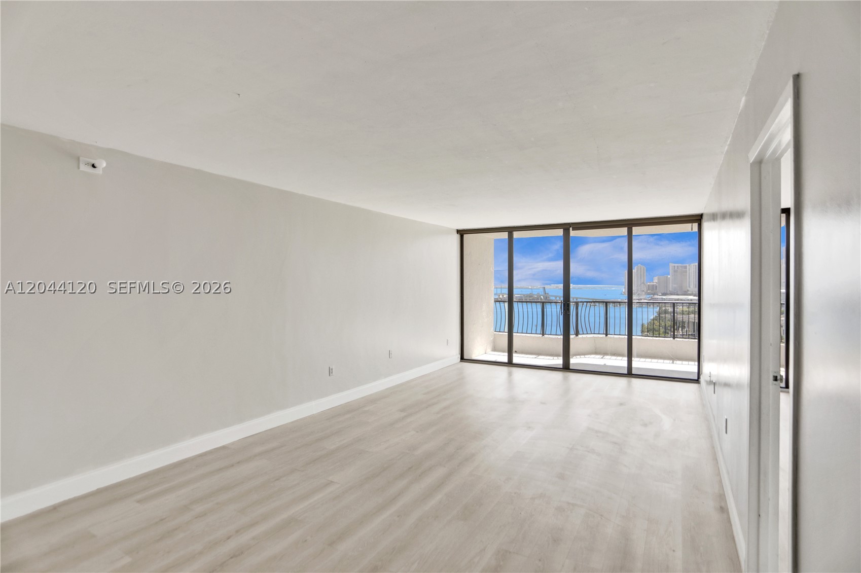 555 NE 15th St #20I Miami, FL 33132