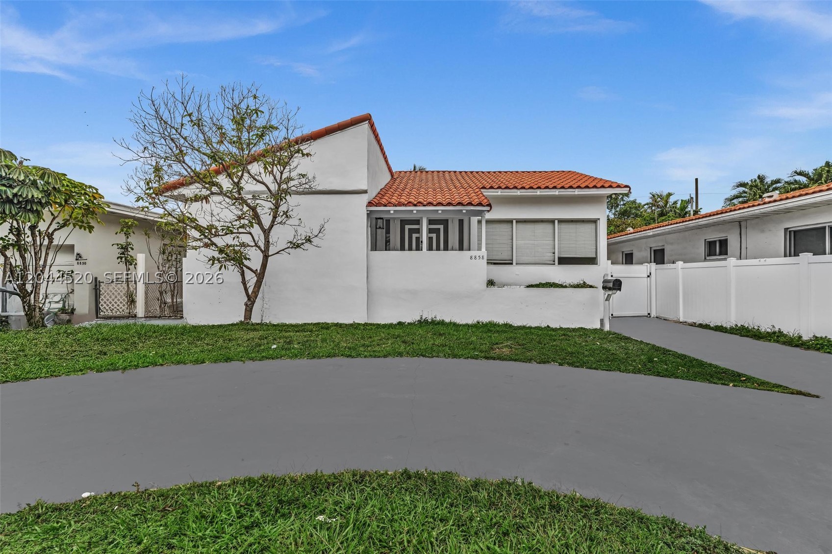 8858 Harding Ave