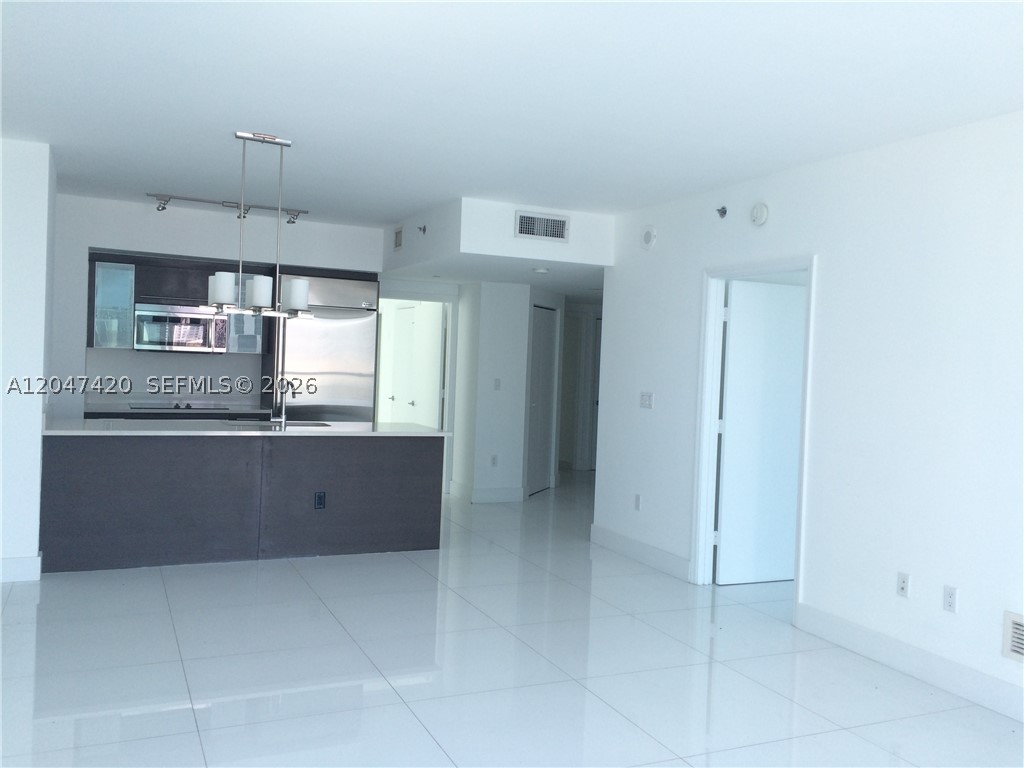 image 500 Brickell West1