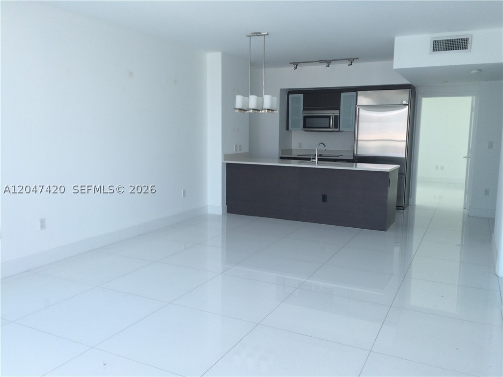 image 500 Brickell West2