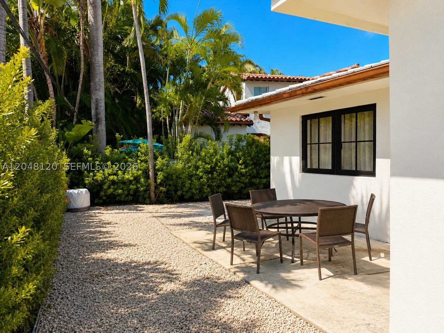 4455 N Bay Rd Miami Beach, FL 33140